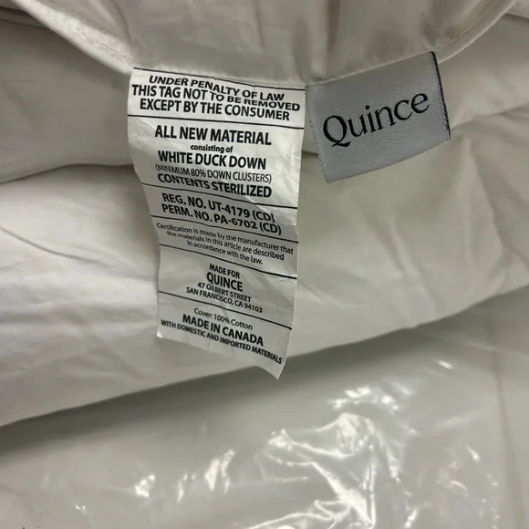 QUINCE Premium Down Comforter King/Cal King 5037 - Picture 8 of 9